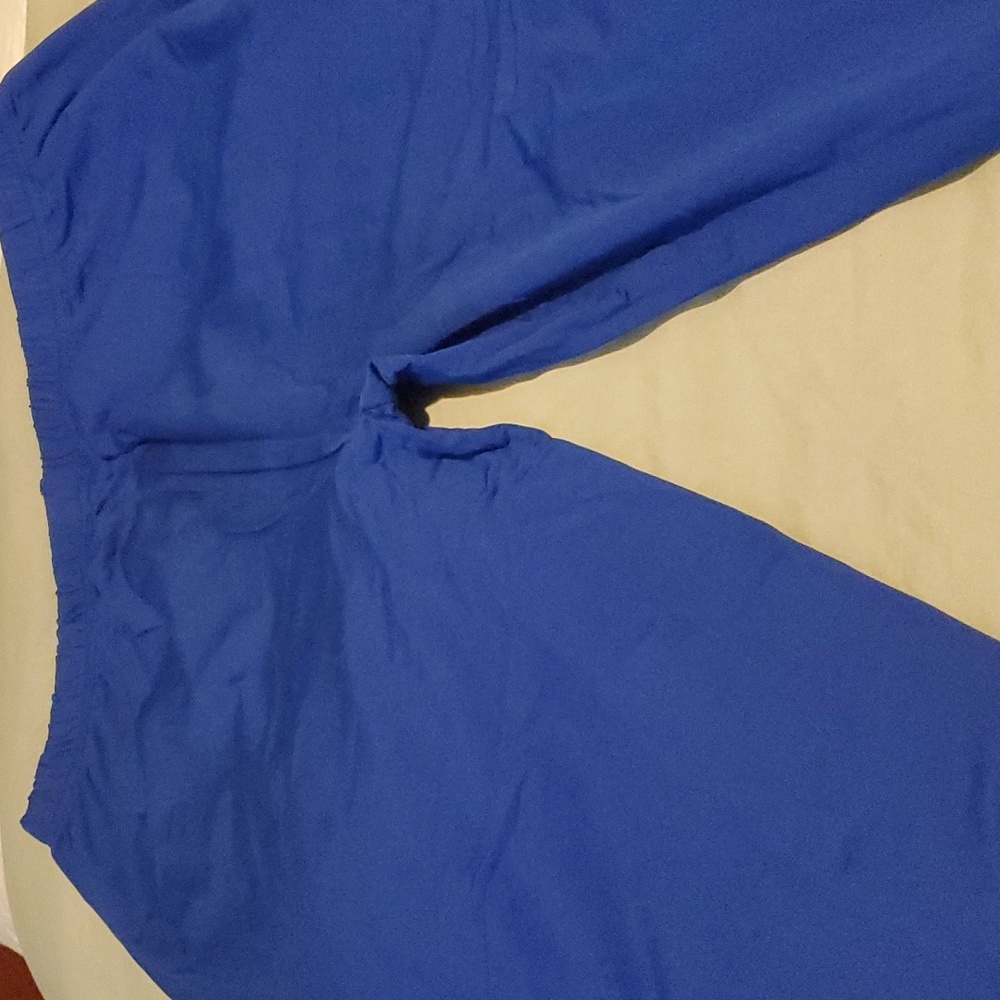 2 pc set - Picture 2 of 3